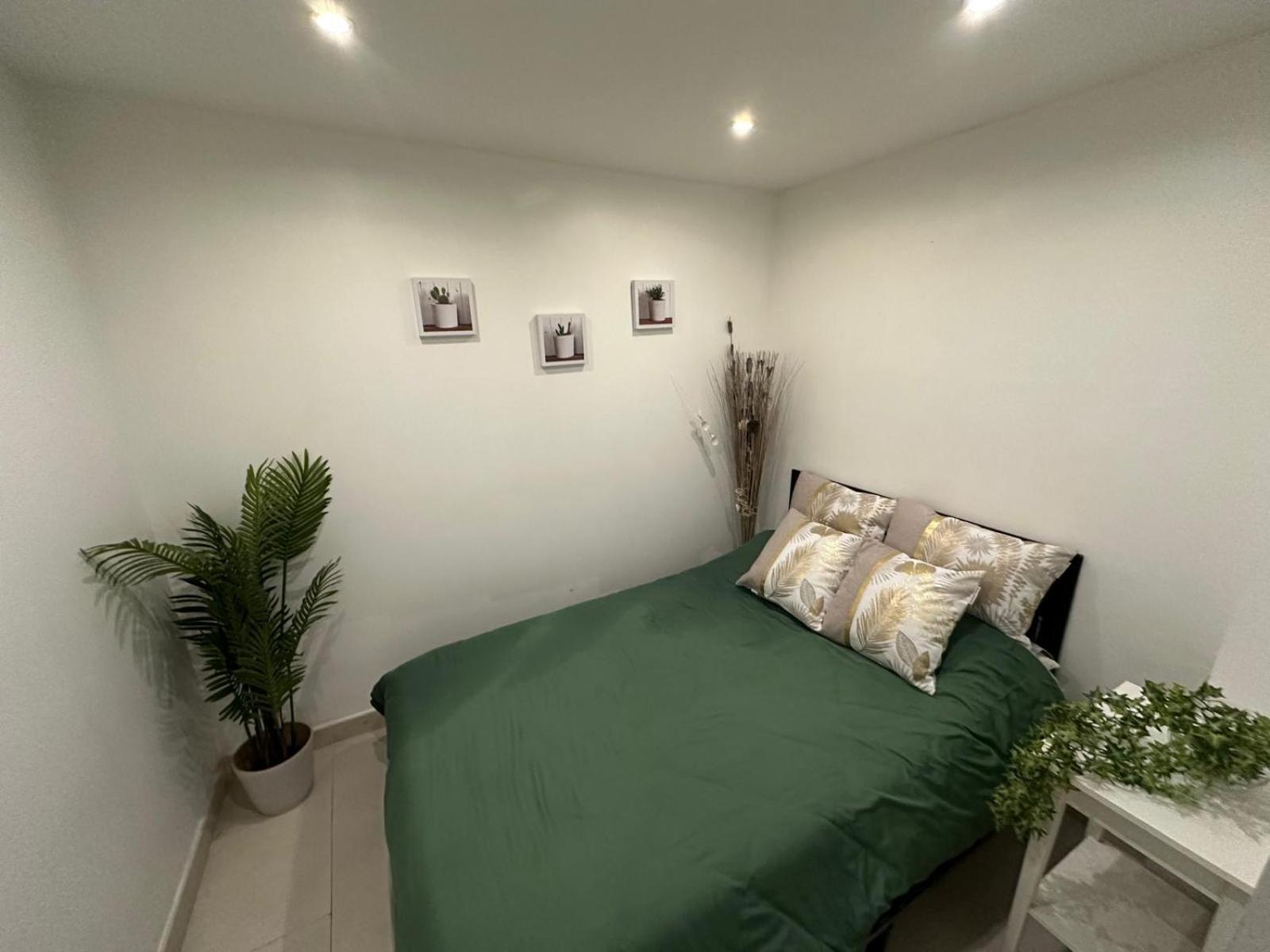 Les Champs Elysees-125M2 Modern And Spacious Parigi Esterno foto
