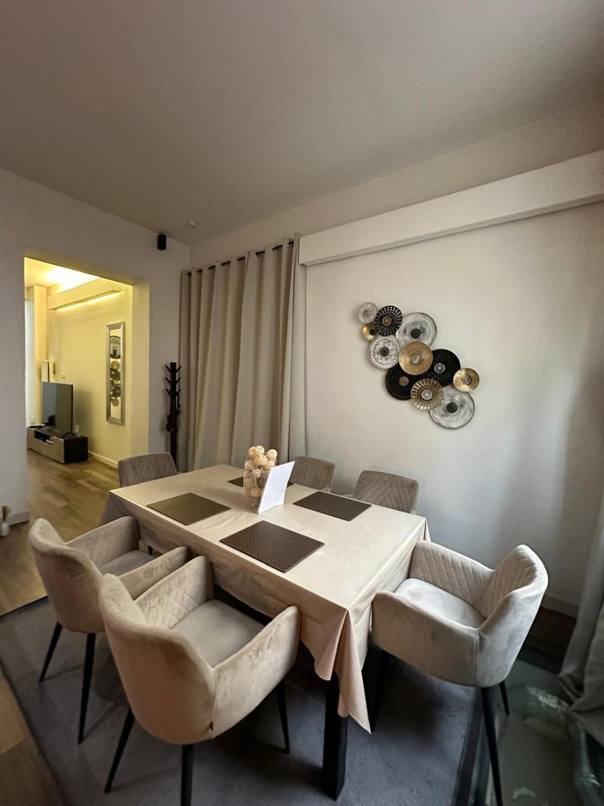 Les Champs Elysees-125M2 Modern And Spacious Parigi Esterno foto
