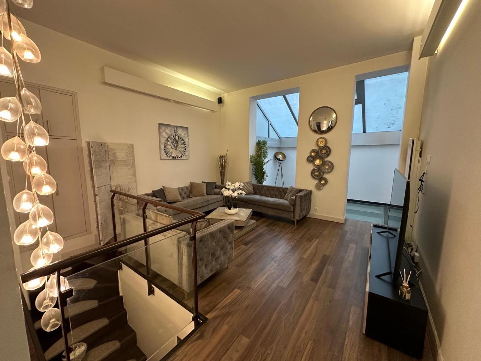 Les Champs Elysees-125M2 Modern And Spacious Parigi Esterno foto